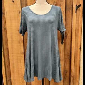 LuLaRoe Slate Blue Ribbed Perfect T | Small